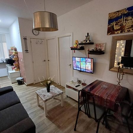 Room En Madrid Pacifico ภายนอก รูปภาพ